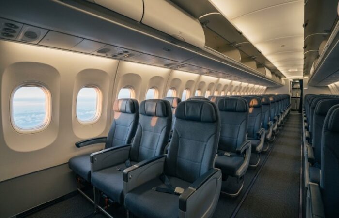 Interior of a United Airlines Boeing 787 Dreamliner cabin during the UA770 emergency diversion flight