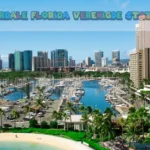 Fort Lauderdale Florida Verenigde Staten skyline with marina, luxury boats, high-rise buildings and palm trees along waterfront